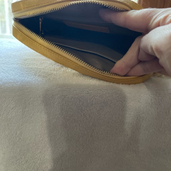 Talbots Yellow Croc-Embossed Women's Bag - Picture 2 of 4